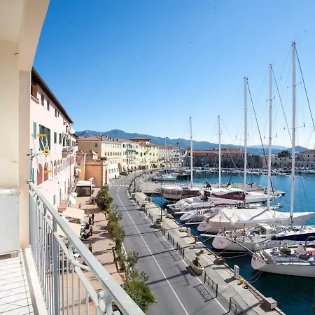 Apartment La Darsena
